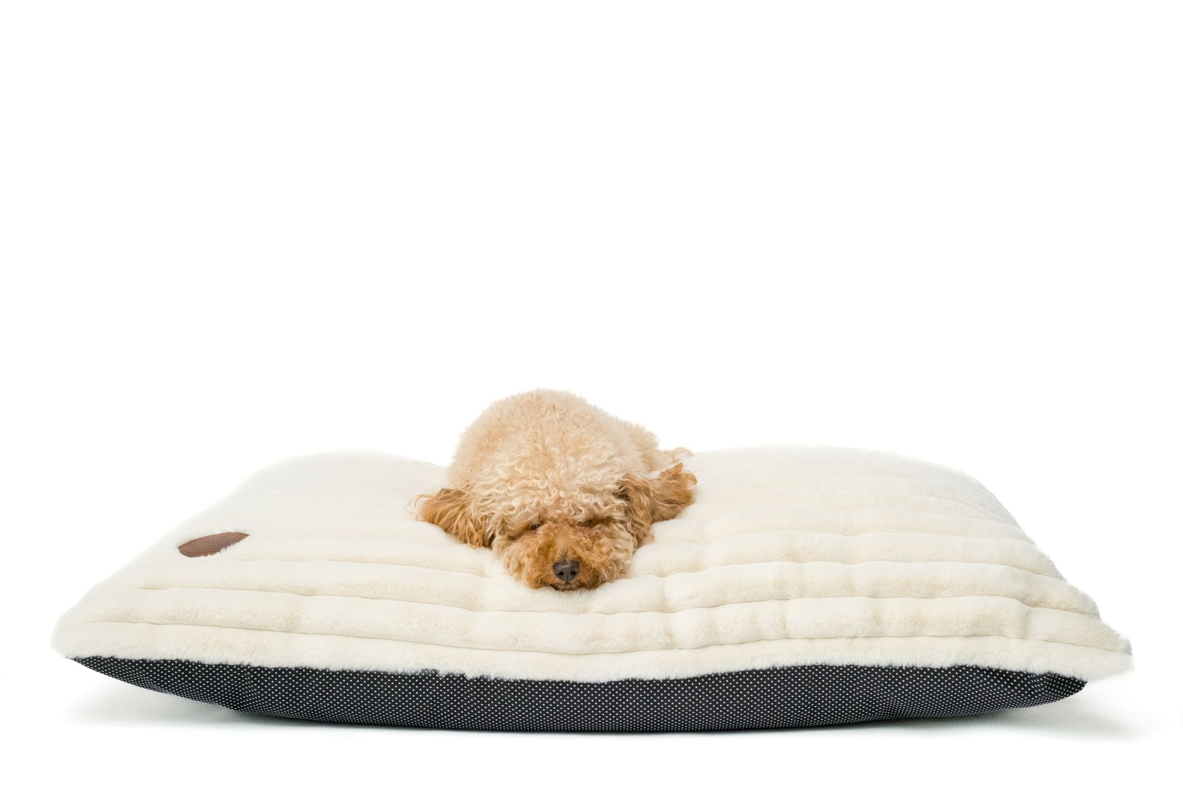 Alaska Faux Fur Dog Pet Cushion Washable Non-Slip - Dog Cushion for dogs Snug and Cosy Pets