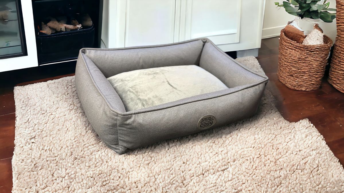 Charlie Dog Pet Bed Removable Cover Velvet Hollowfibre Filling