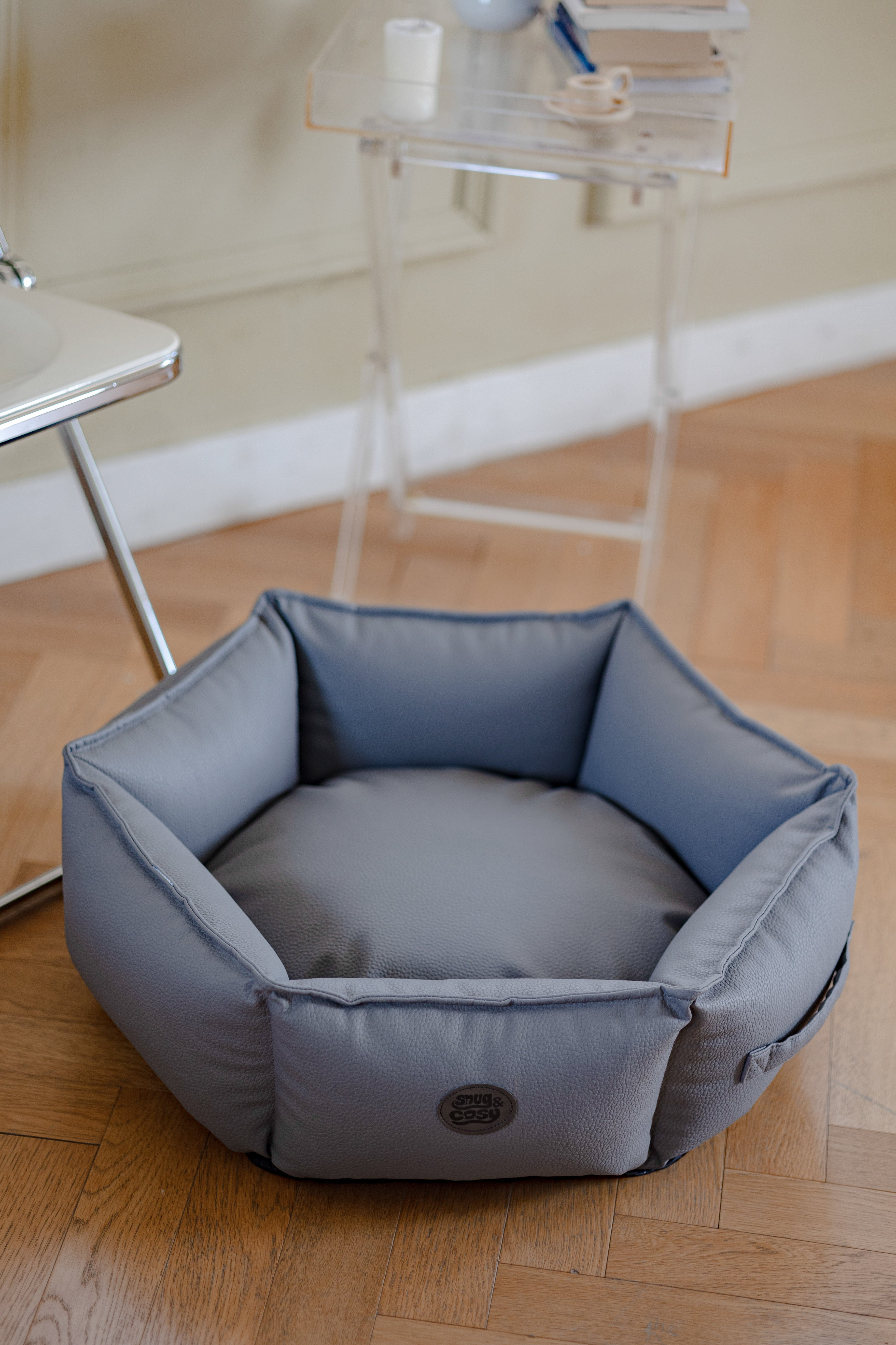 Monza Hexagon Dog Bed